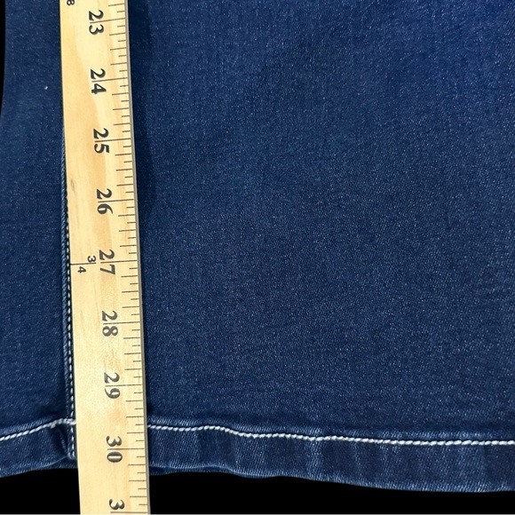 Flamingals Woman’s Jeans. Bootcut, Embroidered Pockets, SZ Large Exc.Condition - Picture 3 of 8